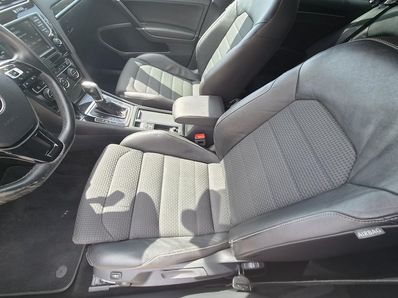 Volkswagen Golf (2016) 1,4 TSI CNG Highl - fotka 8 z 16