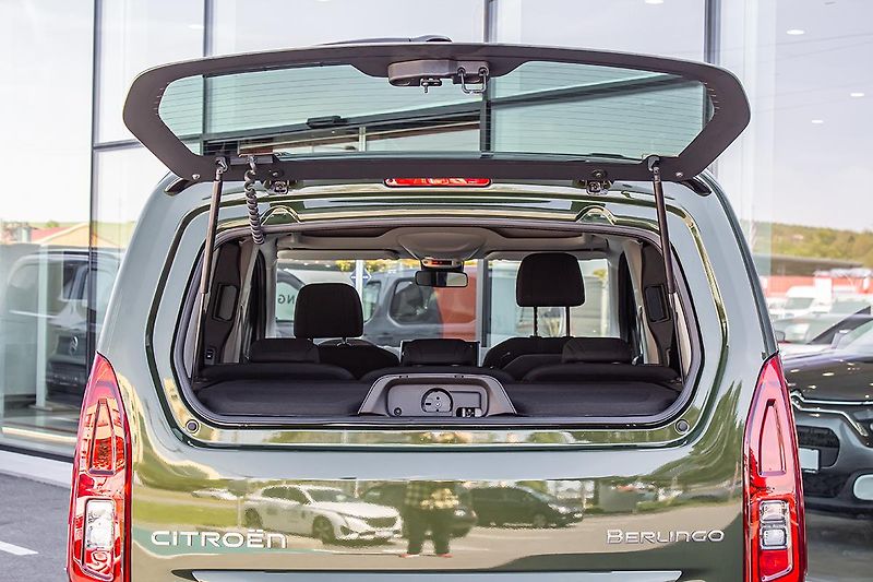Citroën Berlingo (2026) 1,5 MAX 130k Automat - fotka 8 z 14