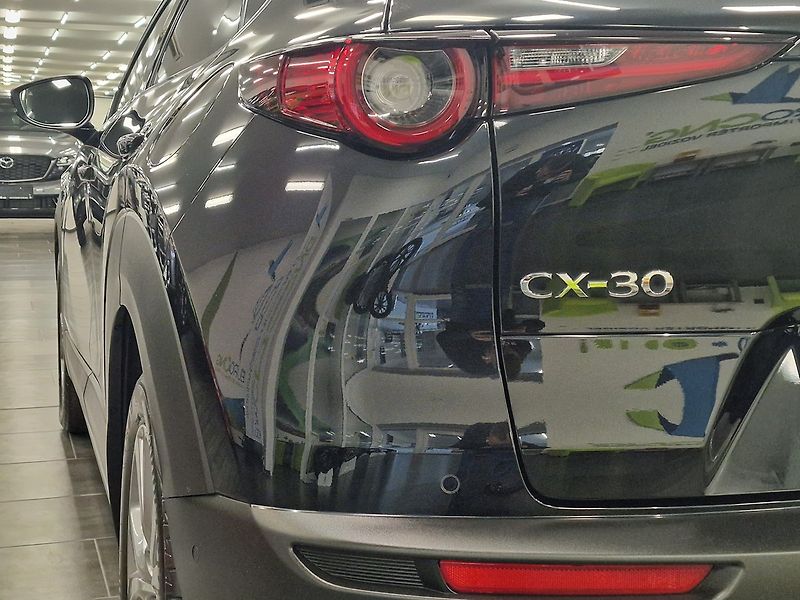Mazda CX-30 (2021) 110 kW Skyactiv-G nej. výbava - fotka 12 z 75
