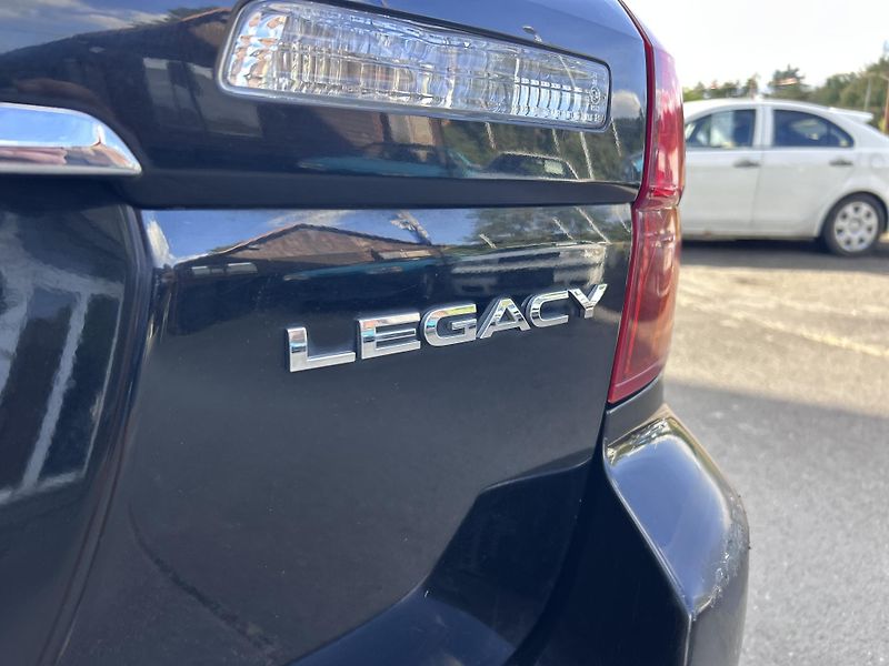 Subaru Legacy kombi 2.0 Active AWD - fotka 24 z 33