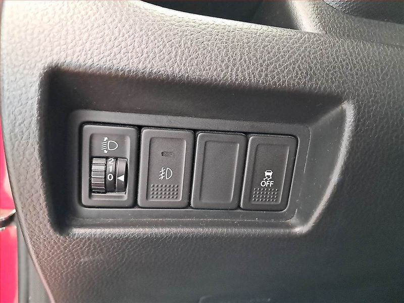Suzuki Swift (2015) 1.2, Tempomat - fotka 18 z 19