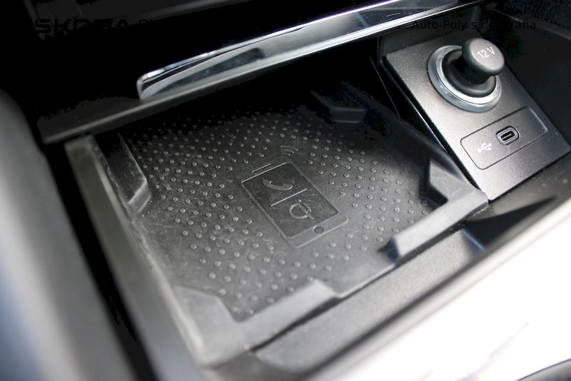Škoda Superb (2023) 2.0 TDI 147 kW Style - fotka 13 z 25