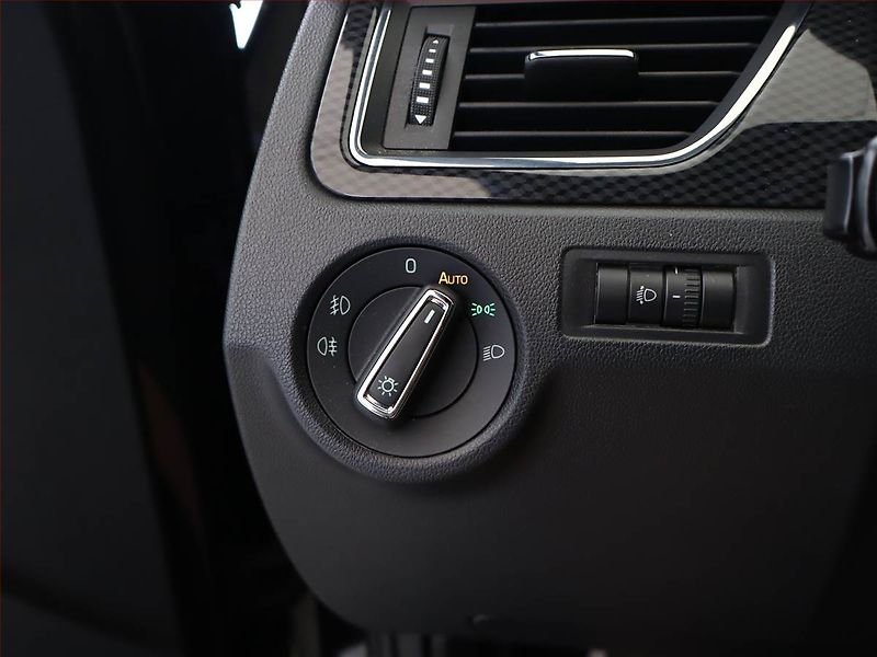 Škoda Rapid (2019) Monte Carlo 1.0 TSI, Bi-Xenony - fotka 15 z 17