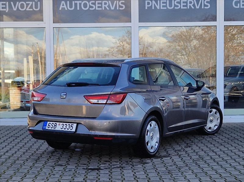 Seat Leon 1,6 TDI Navigace, ServiskaTop! - fotka 5 z 20