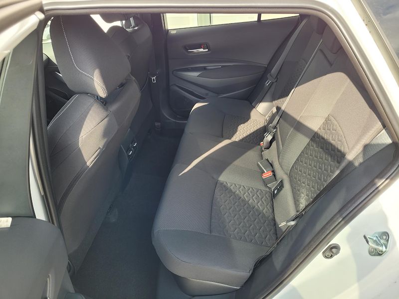 Toyota Corolla (2026) 1.8 hybrid - Comfort Tech - fotka 6 z 13
