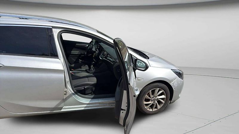 Opel Astra Elegance ST F 15 DVH 122Hp MT6 - fotka 13 z 24