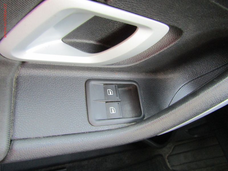 Škoda Roomster (2008) 1.2 HTP, ČR, AC, STK4/28 - fotka 12 z 14