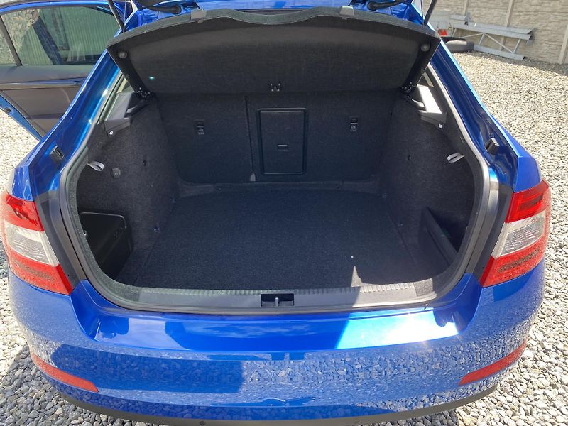 Škoda Octavia 2.0TDi L+K CZ WEBASTO 4x4 - fotka 110 z 165