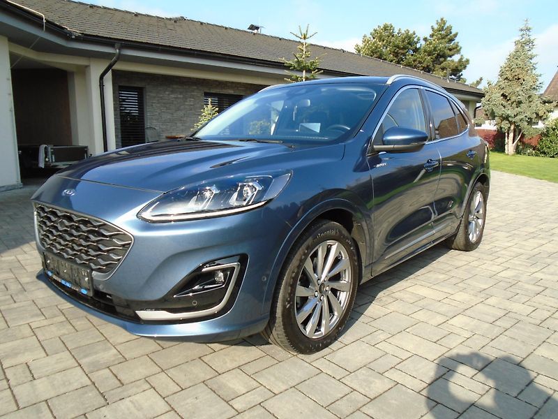 Ford Kuga 2,0EcoBlue 140kW AWD Vignale A - fotka 2 z 50