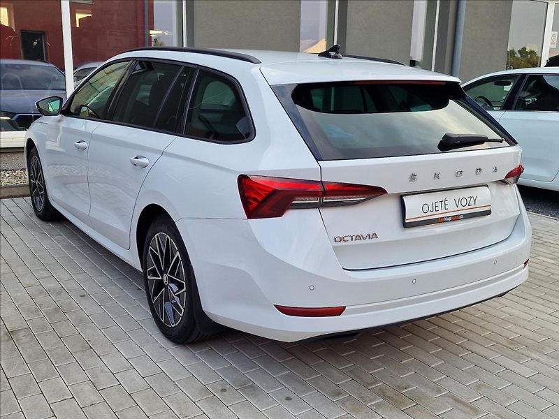 Škoda Octavia 2.0 TDI 110kW Combi,ČR,1.Maj. - fotka 8 z 50