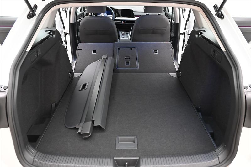 Volkswagen Golf 2,0 TDI 85 kW DSG Life Záruka - fotka 11 z 30