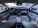 Volvo XC60 FWD B5/vzduch/4*klima/PANO/  - náhled 14