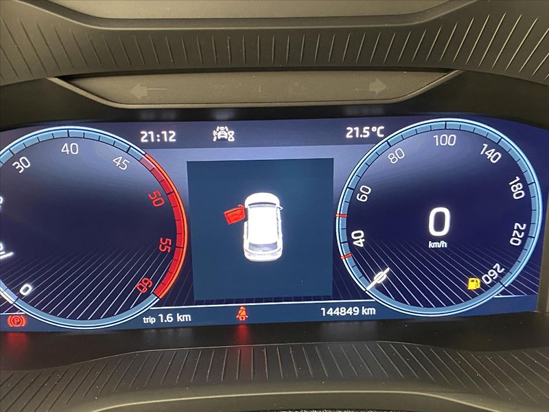 Škoda Karoq 2,0 TDI 85kW Ambition - fotka 11 z 29