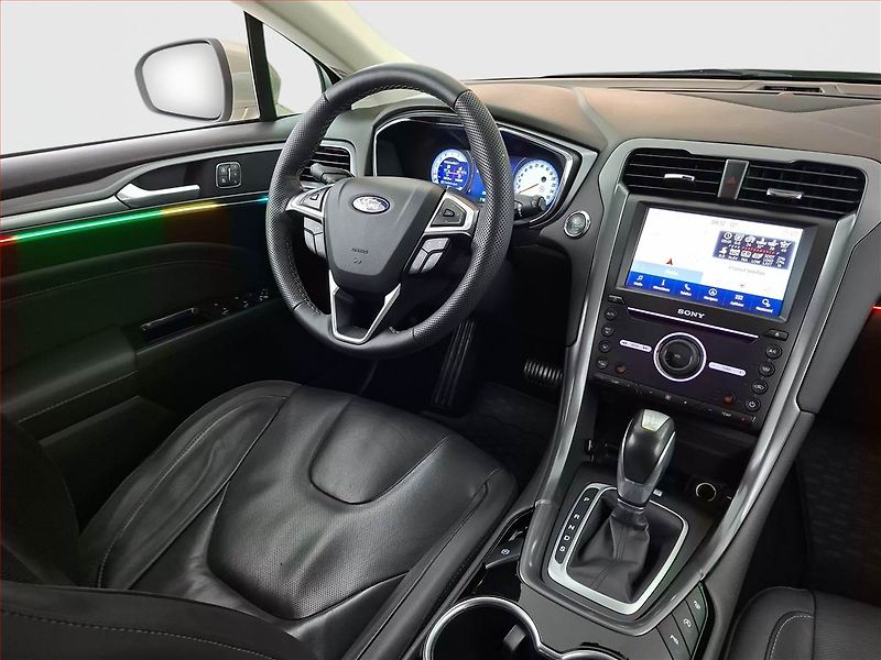 Ford Mondeo (2015) 2.0 TDCI, Automat, Navi - fotka 7 z 22