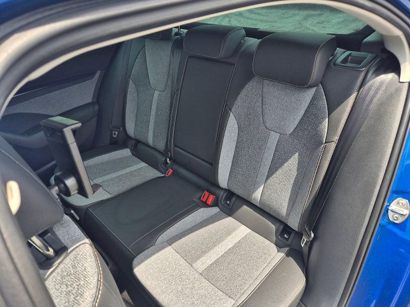 Škoda Octavia (2025) Top Selection 1.5 TSI 110 kW 6 - fotka 19 z 36
