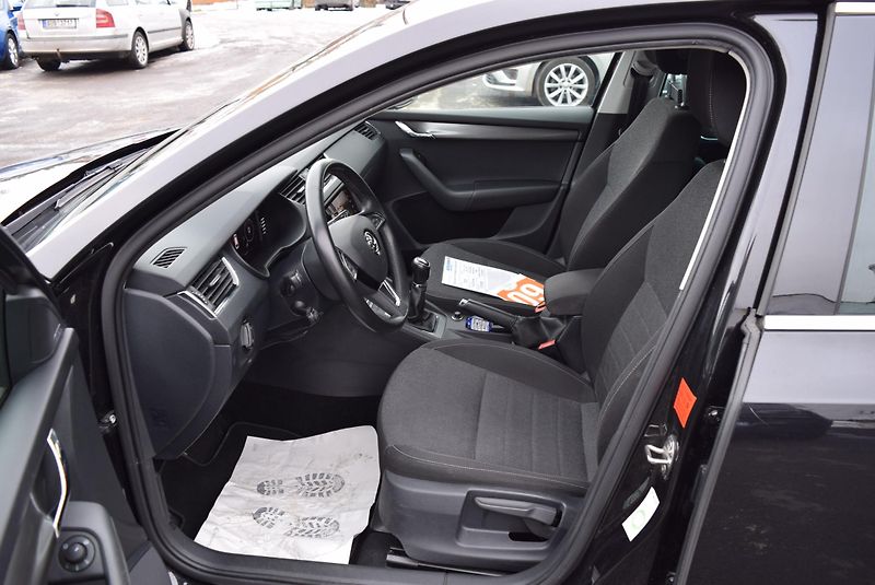 Škoda Octavia (2020) 2.0TDI 110kwSOLEIL VIRTUAL KAM - fotka 20 z 48