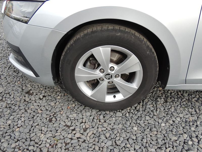Škoda Octavia (2020) 1.5TSi,110kw,Combi,ČR,1maj. - fotka 15 z 58