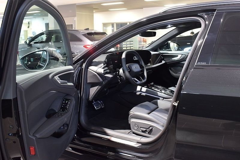 Audi A5 e-hybrid q S-Line Tech+ Matrix - fotka 6 z 7