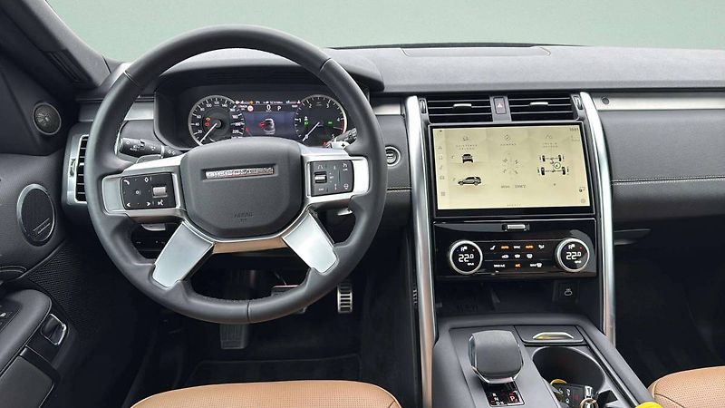 Land Rover Discovery R-Dynamic 3.0l MHEV AWD 8AT (2 - fotka 15 z 46
