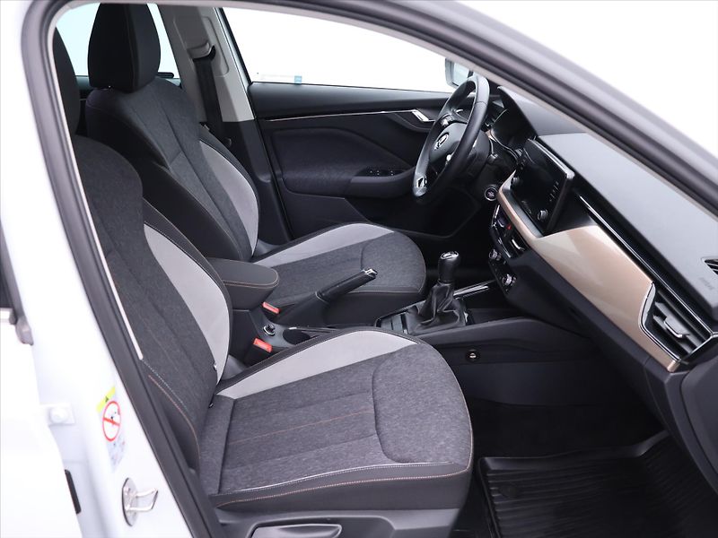 Škoda Scala 1,5 TSI 110kW Style CZ 1.Maj. - fotka 11 z 31