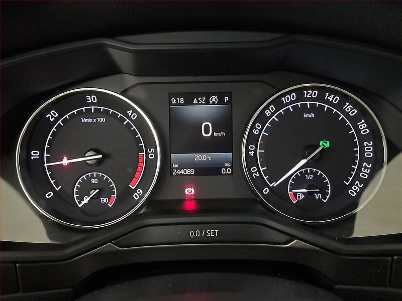 Škoda Superb (2017) 2.0 TDI, Automat, Bi-Xenony - fotka 11 z 19