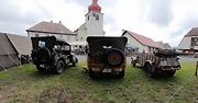 Do obce Radonice u Kadaně se poprvé sjela vojenská historická vozidla.