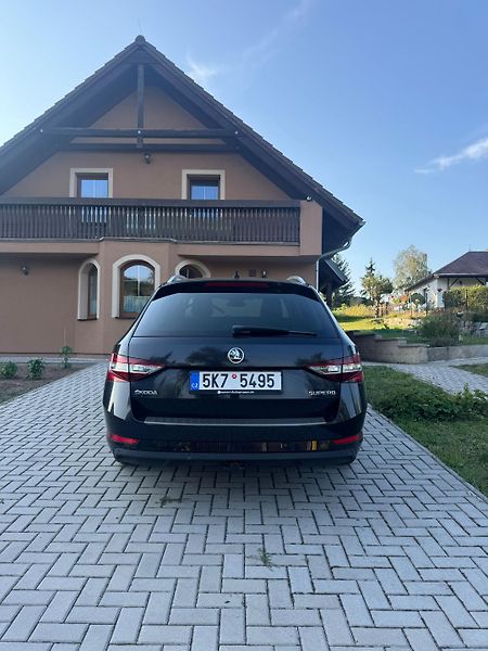 Škoda Superb (2015) Prodám naše rodinné auto - fotka 7 z 25