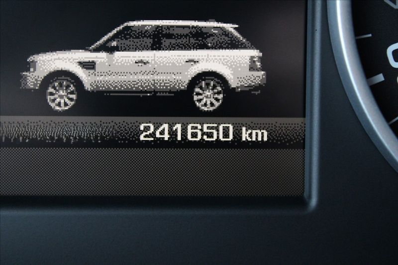 Land Rover Range Rover Sport 3,0 TDV6  ČR,A/T,4x4,DPH,HSE - fotka 9 z 46