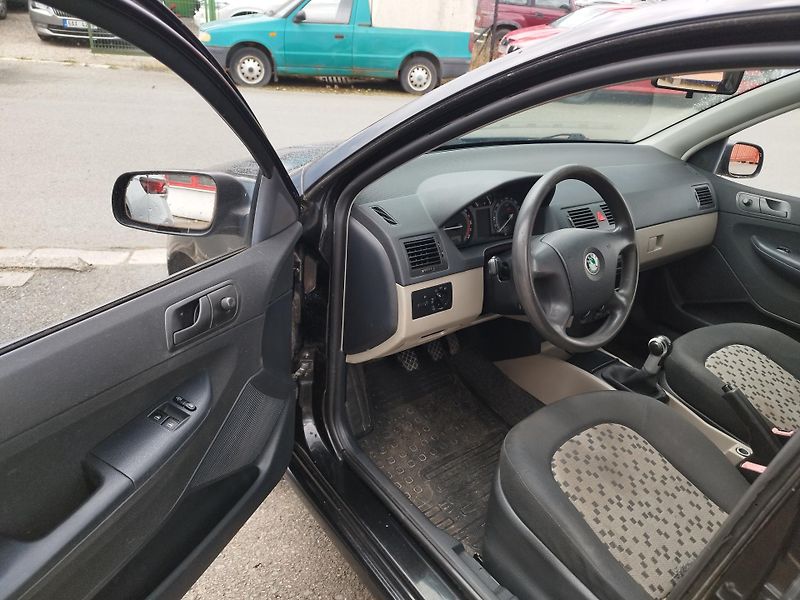 Škoda Fabia (2006) I,1.4TDI,volat-608 081 843 - fotka 7 z 10