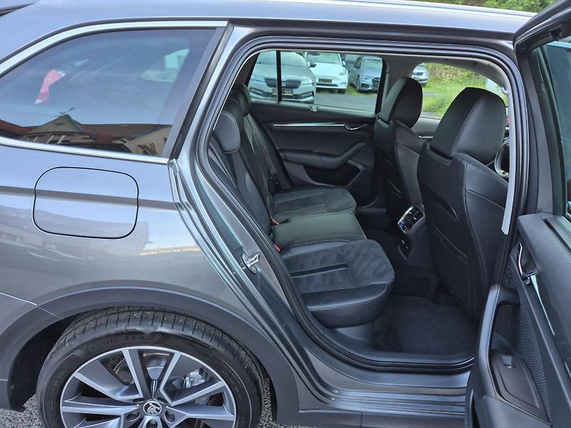 Škoda Octavia (2023) Combi Scout TDi 147kw DSG 4x4 - fotka 15 z 50