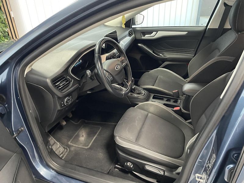 Ford Focus 1.5 TDCi NAVI DIGIAC  - fotka 20 z 24