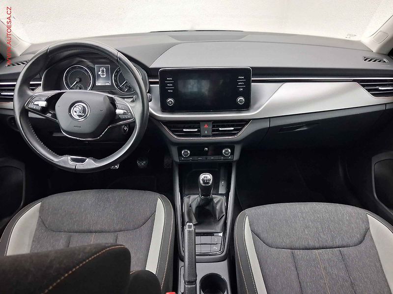 Škoda Scala (2023) 1.0 TSi, ČR, Style, kamera - fotka 8 z 18