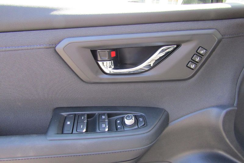 Subaru Forester (2024) FORESTER 2,0i COM NAV po 1.maj - fotka 9 z 21
