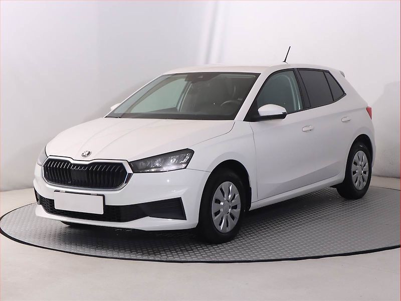 Škoda Fabia (2023) 1.0 TSI, Tempomat - fotka 2 z 17