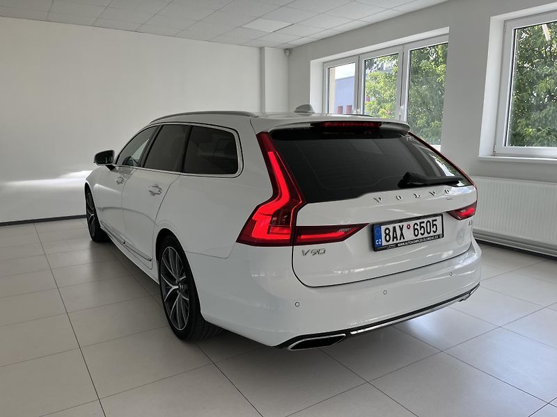 Volvo V90 (2019) - fotka 6 z 14