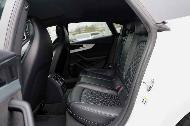 Audi S5 3.0 TFSI tiptronic Quattro/B&O - fotka 35 z 49