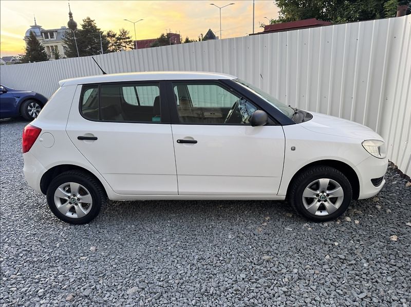 Škoda Fabia 1,4 i 16V 63kW KLIMA 1.maj. ČR - fotka 14 z 43