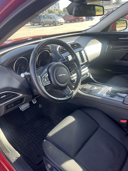 Jaguar XE (2016) Jaguar XE - fotka 5 z 14