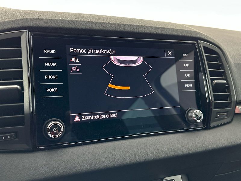 Škoda Karoq (2024) 2.0TDI 85kW Selection - fotka 11 z 26