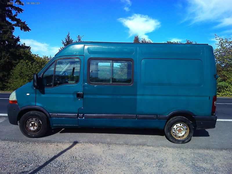 Renault Master 2.5 DCi, 84 kW, klima,tažné - fotka 2 z 21