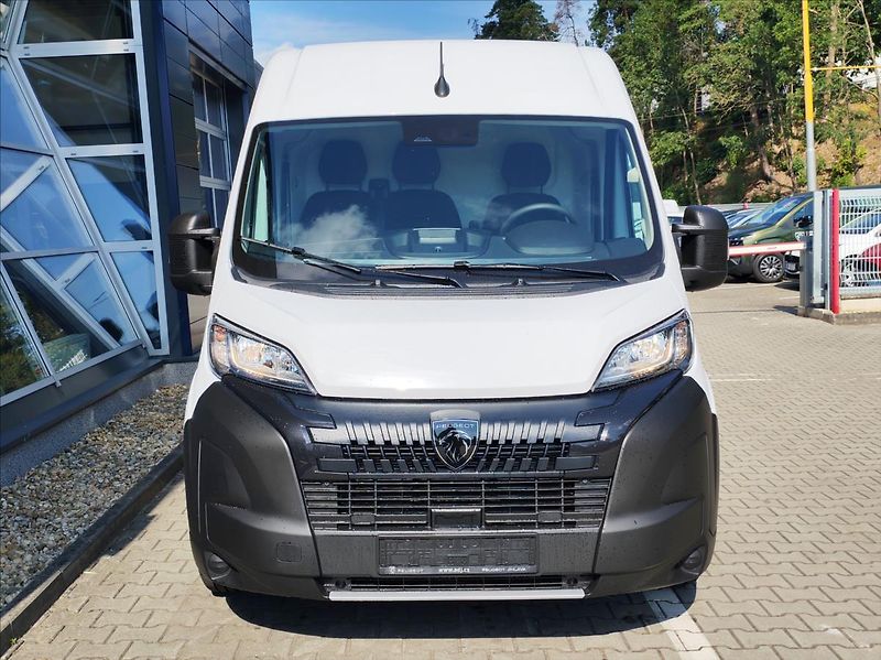 Peugeot Boxer (2026) 2,2 Furgon 4350 L4H2 BlueHDi 1 - fotka 2 z 11