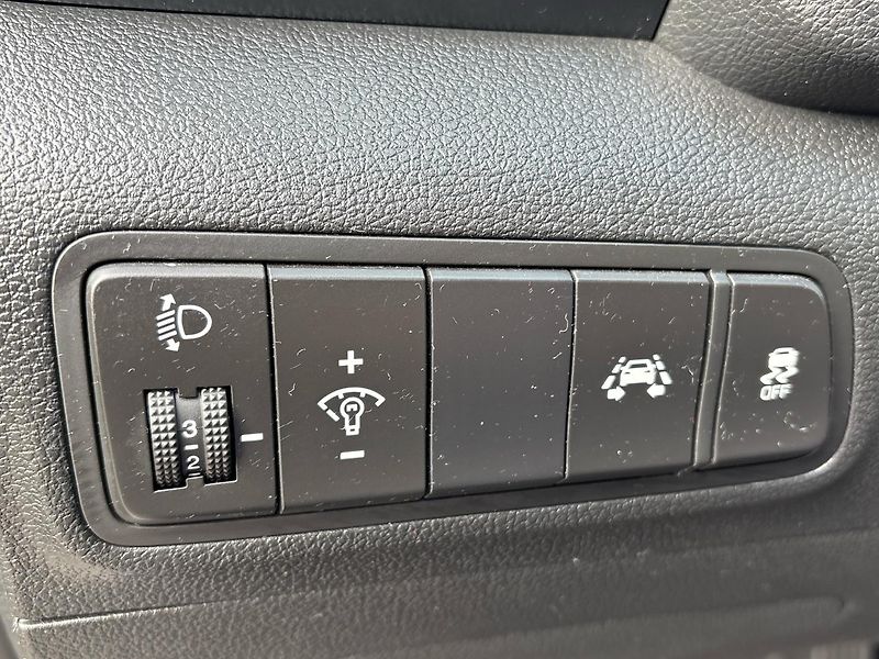 Hyundai Tucson (2018) 1.6 T-GDI 130kW 4x4 - fotka 15 z 22