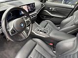 BMW Řada 3 (2023) M340i 275kW XDRIVE HUD PANORAM - náhled 37