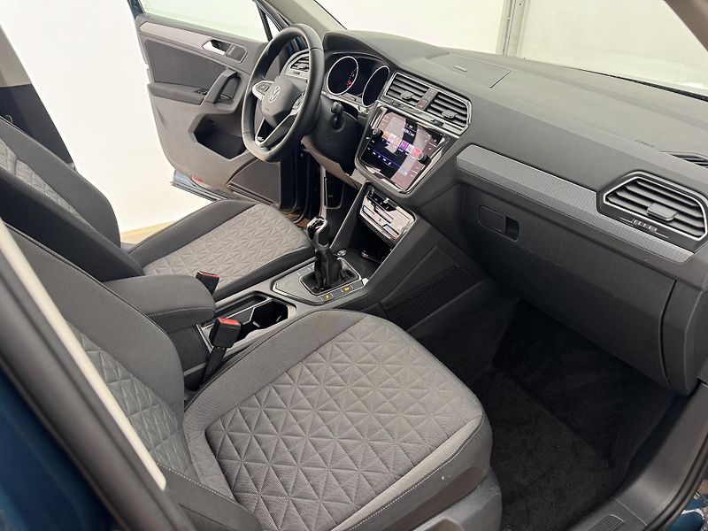 Volkswagen Tiguan 1.5Tsi*CZ*1-MAJ*LED*ACC* - fotka 19 z 46