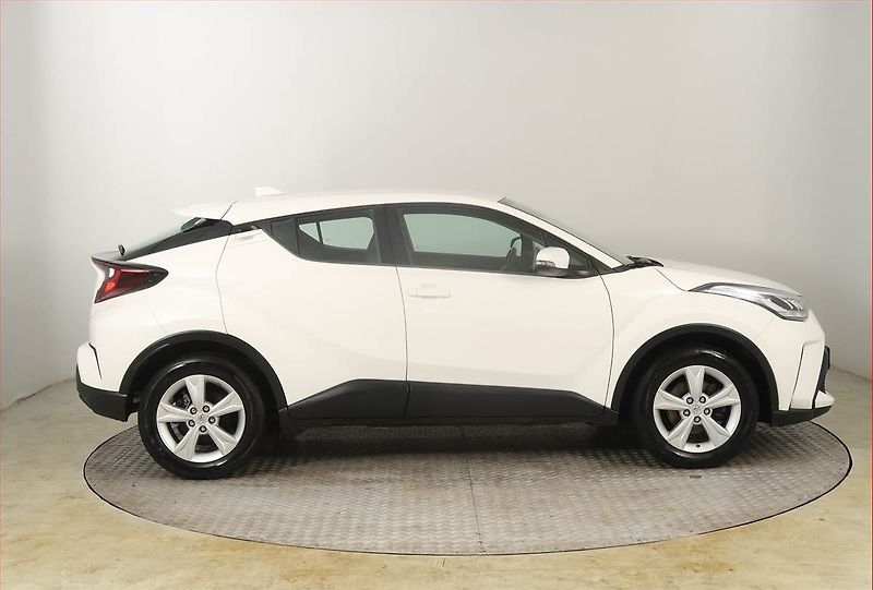 Toyota C-HR (2021) 1.2 Turbo, Serv.kniha - fotka 6 z 20