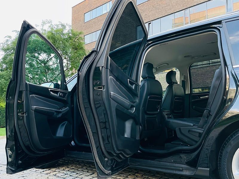 Ford Galaxy 2.0TDCi MANUÁL 7MÍST VÝHŘEV - fotka 23 z 57