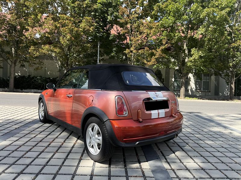 Mini Cooper 1.6i 85kW - fotka 4 z 16