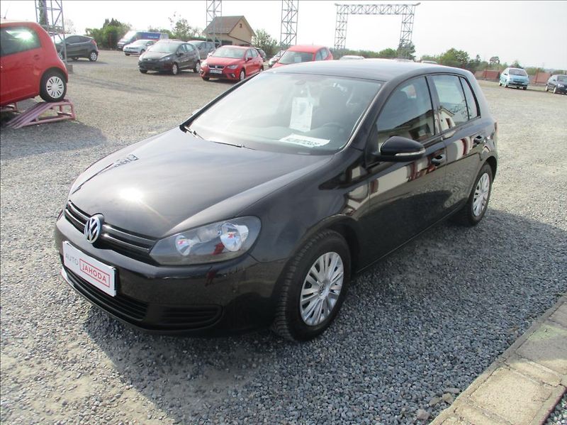 Volkswagen Golf 1,6 i, klima,serviska,1.maj., - fotka 3 z 39