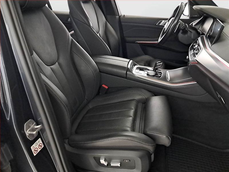 BMW X5 (2021) xDrive30d - fotka 9 z 23
