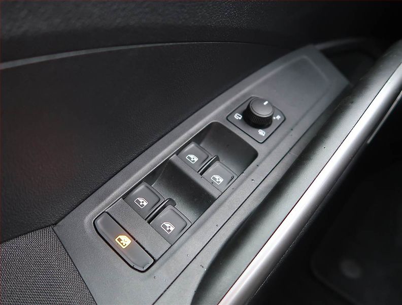Škoda Fabia (2024) Top Selection 1.0 TSI - fotka 16 z 19